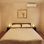 Bed and breakfast Le Petit Free Gated Parking Sarajevo
