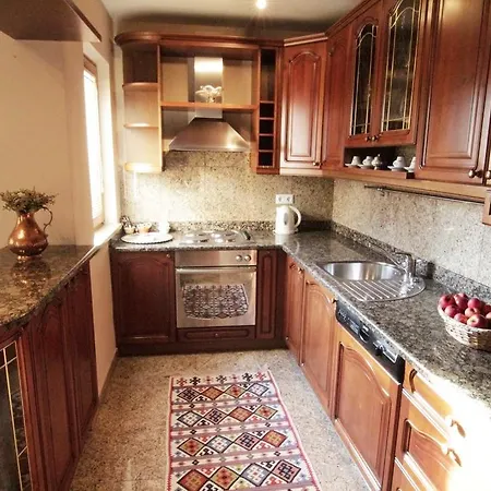 Nocleg ze śniadaniem Le Petit Free Gated Parking