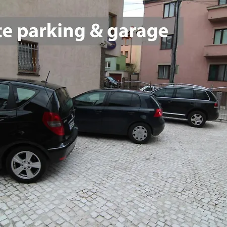 Le Petit Free Gated Parking Sarajewo