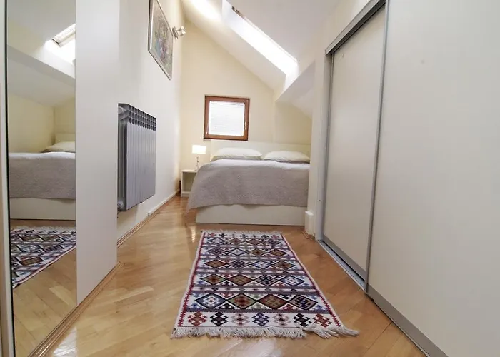 Le Petit Free Gated Parking 住宿加早餐酒店 4*