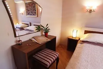 Le Petit Free Gated Parking 住宿加早餐酒店 4*