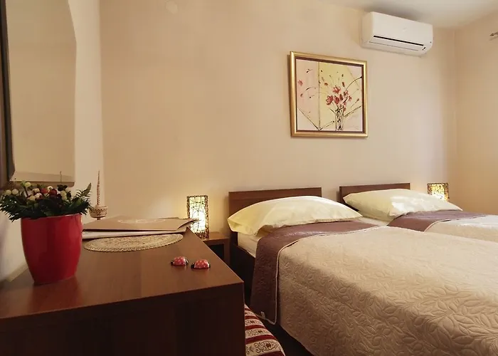 住宿加早餐酒店 Le Petit Free Gated Parking 4*